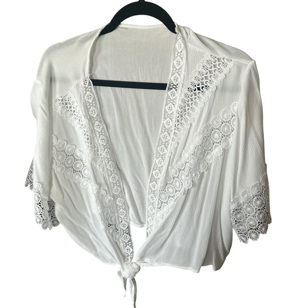 Elegant White Lace Women's Jacket